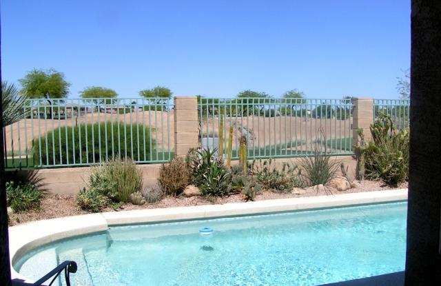 13570 W DESERT FLOWER Drive Gallery 2