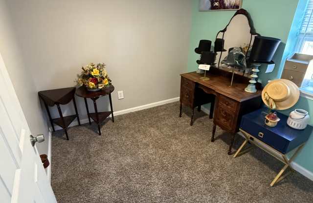 574 West High Street photos photos