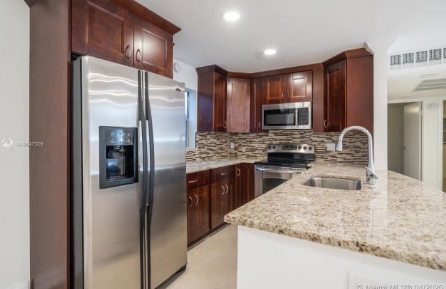 184 Saxony D - 184 Saxony Terrace, Palm Beach County, FL 33446