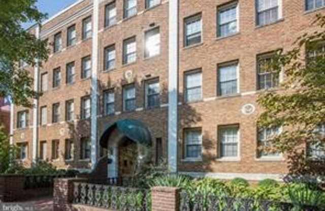 Historic Capitol Hill One Bedroom W/Open Floor Plan  Fireplace photos photos