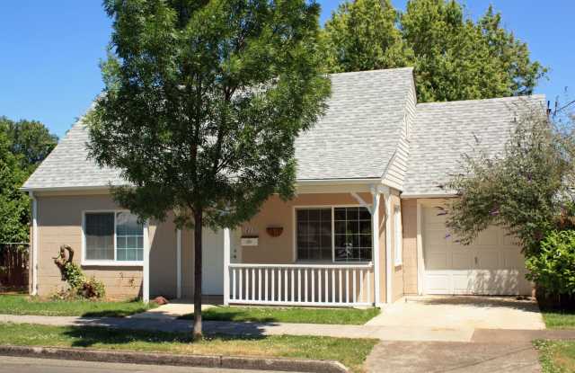 3-Bedroom 1-Bath (A/C) Private Back Yard - Garage $1,875 (Albany) photos photos