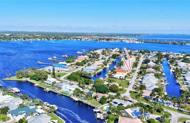 1425 SW Egret Way photos photos