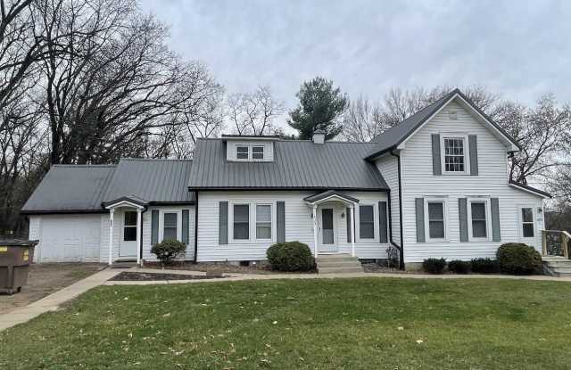 623 7th Avenue West - 623 7th Avenue West, Durand, WI 54736