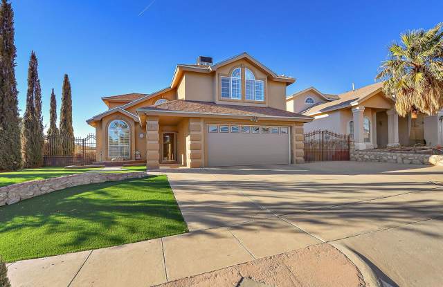 East El Paso 4bed/4bath Refrig A/C! photos photos