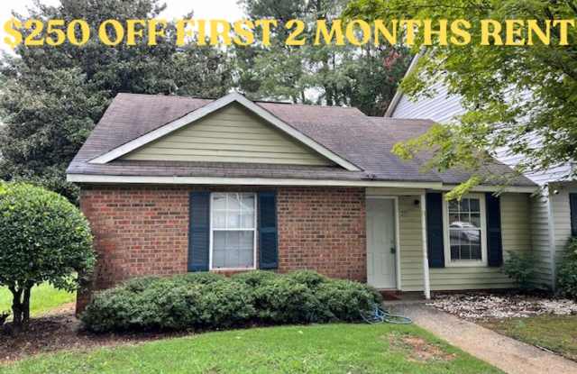 209 Sheraton Ct: 2bd, 2ba townhome minutes from shopping, restaurants, and I-75 for rent in McDonough! Available SOON! photos photos
