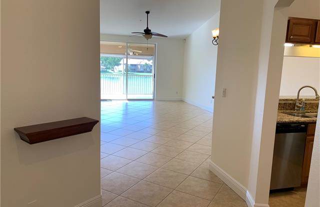 6920 Huntington Lakes CIR Gallery 2