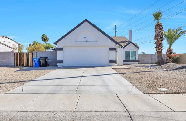Welcome to this stunning 4-bedroom, 2-bathroom home in the heart of Glendale, AZ photos photos