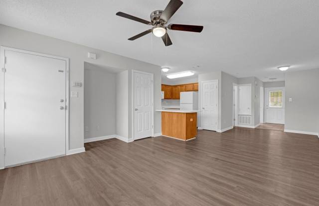 Barrington Woods Townhomes photos photos