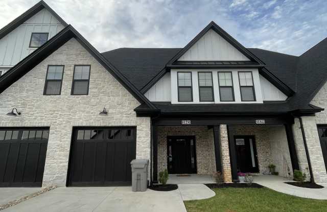 1043 North Westyn Loop photos photos