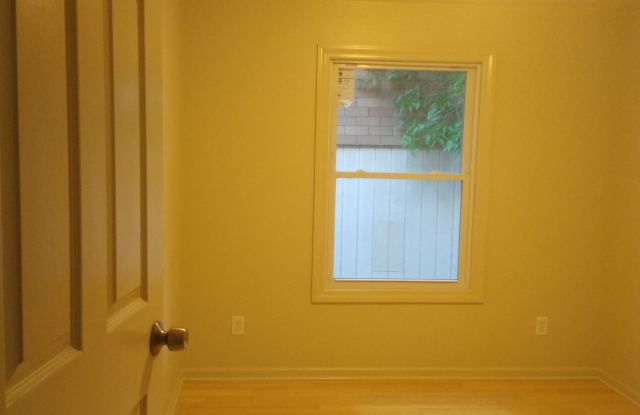 3920 Wyandotte St photos photos 3920 Wyandotte St photos photos