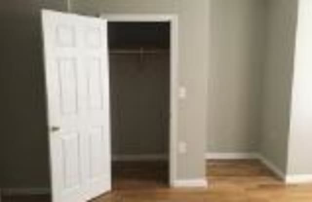 1239 W ALLEGHENY AVENUE Gallery 4
