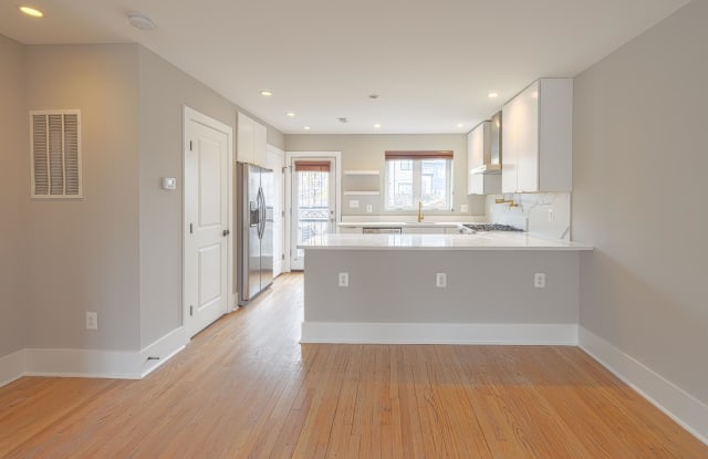 2223 15th Street Northeast Gallery 3