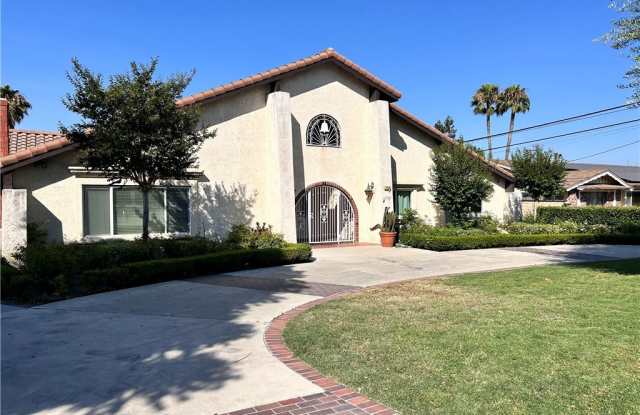 15561 Palomino Drive Gallery 3