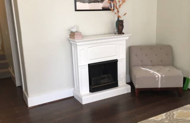 Sacramento RARE Class Act Charmer!!!  Meticulously Remodeled.  Please read ENTIRE ad prior to contacting agent for viewing. Gallery 4