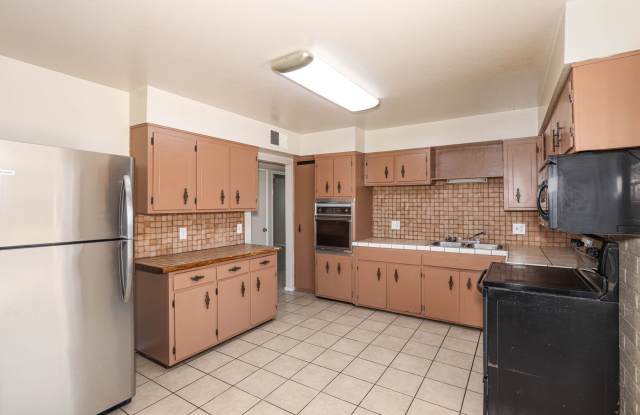 4 Bedroom 2 bath in Heart of Casa Grande photos photos