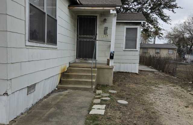 1339 W Hollywood photos photos