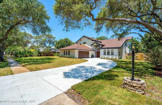 544 Hummingbird Drive Gallery 4