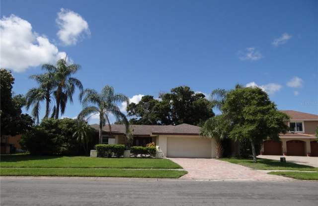 9212 GRAND BLANC DRIVE - 9212 Grand Blanc Drive, Seminole, FL 33777