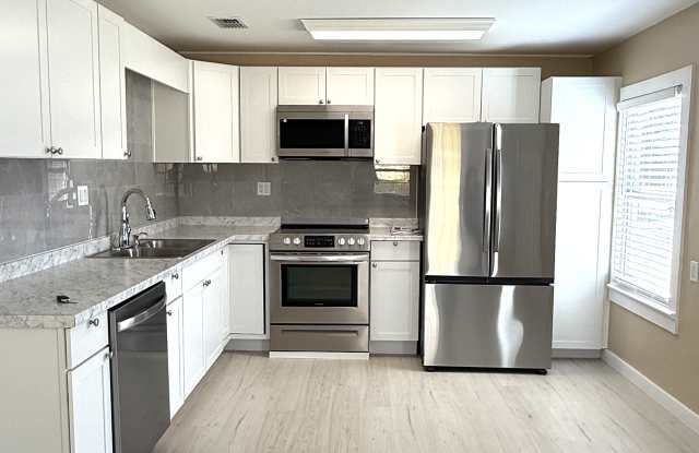 1602 Drake Ave photos photos