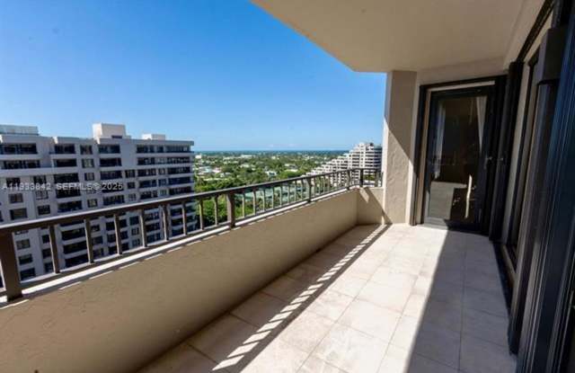 251 Crandon Blvd unit 1228 (A11933842) photos photos