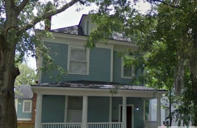 301 W 40th Street - 301 West 40th Street, Savannah, GA 31401
