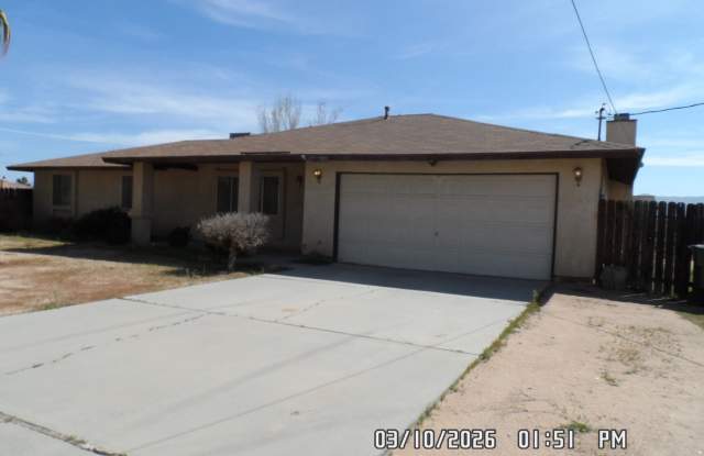 3 Bedrooms, 1.75 Bathrooms, Approx. 1542 sq. ft., 2 Car Garage, Covered Patio, Large Fenced Corner Lot photos photos