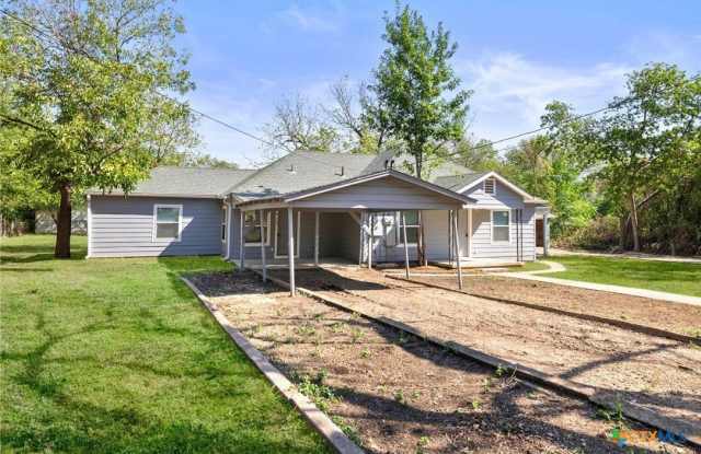 133 W 13th Avenue - 133 West 13th Avenue, Belton, TX 76513