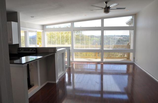 1008 Clayton Nolen Drive photos photos
