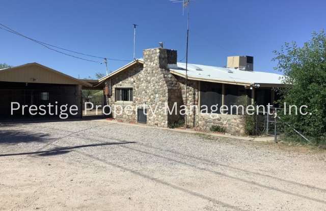 3BD 2BA Waiting for You to Call Home!! - 9220 East Sellarole Street, Tucson, AZ 85730
