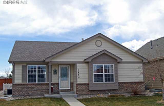 Beautiful 4 bed/3 Bath Ranch Style Home in Boise Village w/ Finished Basement photos photos Beautiful 4 bed/3 Bath Ranch Style Home in Boise Village w/ Finished Basement photos photos