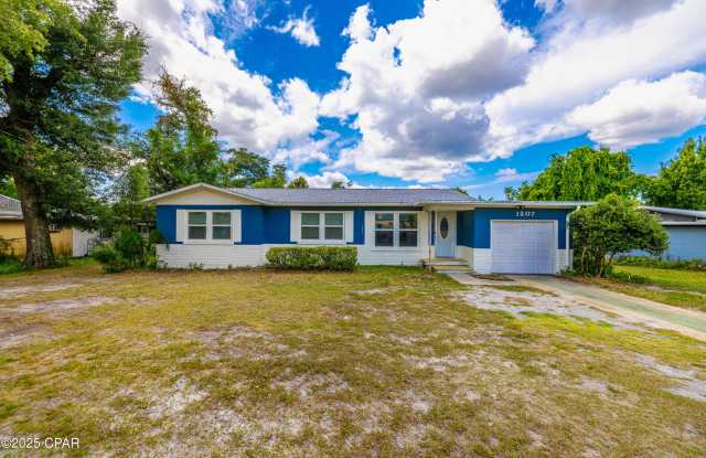 1207 Buena Vista Boulevard - 1207 Buena Vista Boulevard, Panama City, FL 32401
