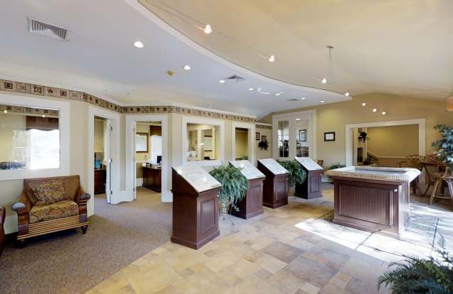 Washington Way Gallery 2