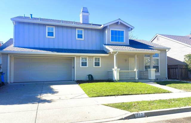 713 Weymouth St., Petaluma, Ca. (3-bedroom, 2.5-bathroom home) Gallery 1