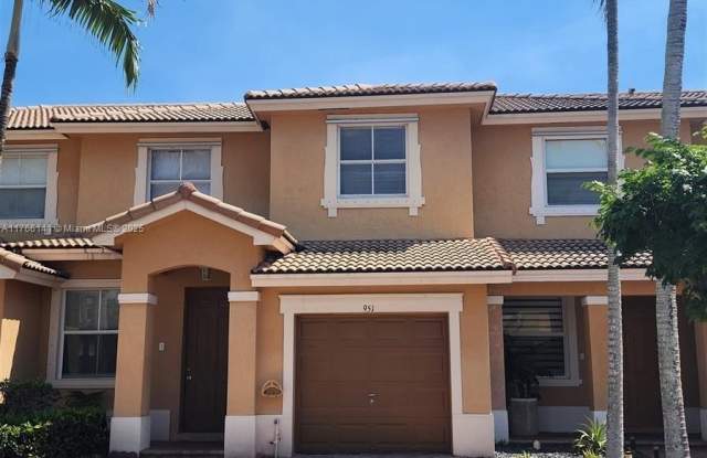 951 NE 41st Pl - 951 Northeast 41st Place, Homestead, FL 33033 951 NE 41st Pl - 951 Northeast 41st Place, Homestead, FL 33033