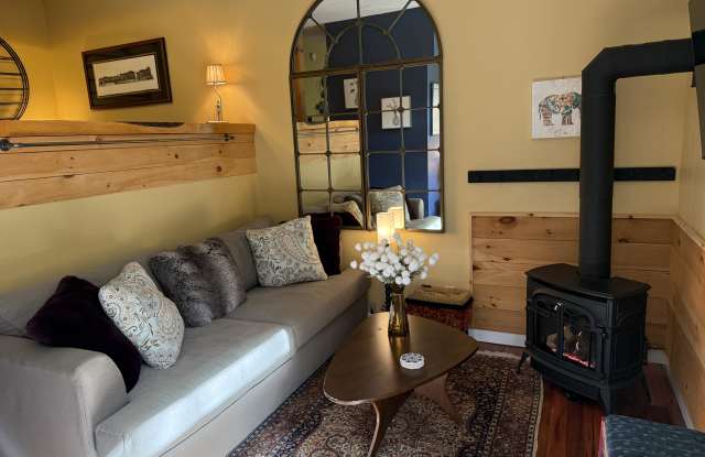 1075 Butternut Hill Rd Gallery 2