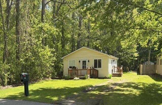 9083 Island Drive Gallery 1