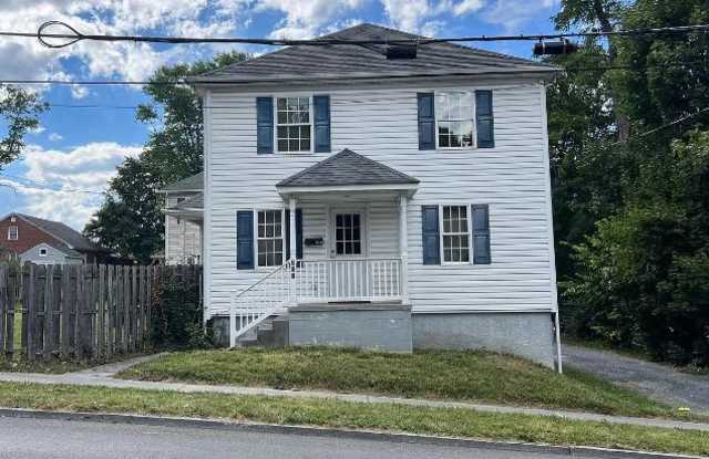 405 Elm Street photos photos