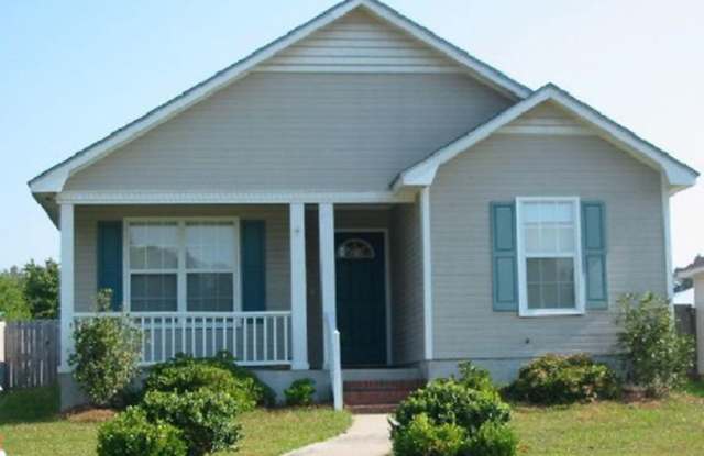 Beautiful Home in Valdosta, Ga! - 4230 Hamilton Circle, Lowndes County, GA 31605