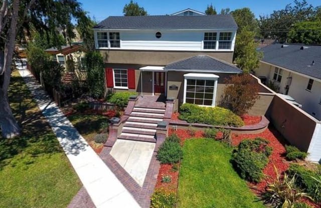 340 W San Antonio Dr - 340 West San Antonio Drive, Long Beach, CA 90807