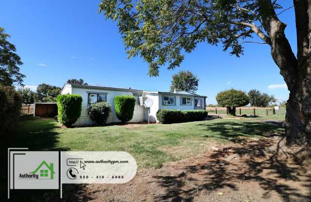 4020 Hawaii Ln. Large Barn and Extra Space in barn for Storage. Welcome Pets with Addition $50.00 Rent - 4020 Hawaii Lane, Shasta County, CA 96022