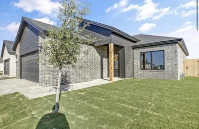 6918 13th St - 6918 13th Street, Lubbock, TX 79407