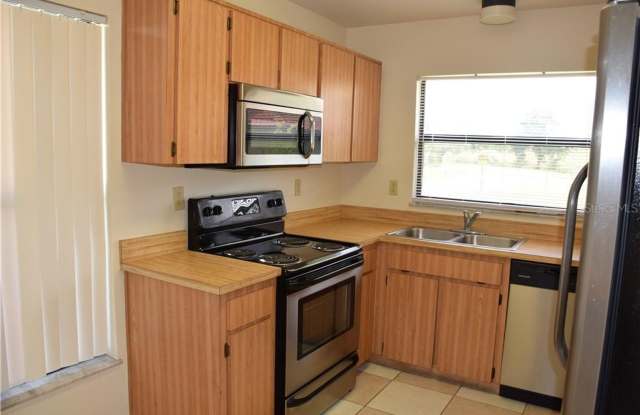 LIMITED-TIME OFFER! Sign a lease on or before October 24, 2026, and receive $250 OFF your security deposit! Cozy and Quaint 2-Bedroom, 2-Bath Home in Poinciana – Great Location & Lawn Care Included! Gallery 4