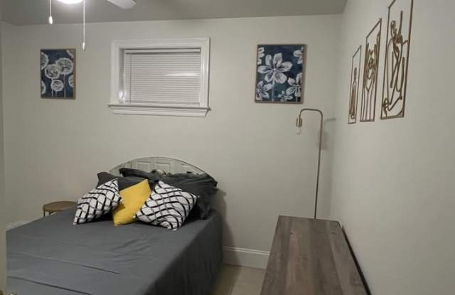 2228 Riverland Dr Gallery 3