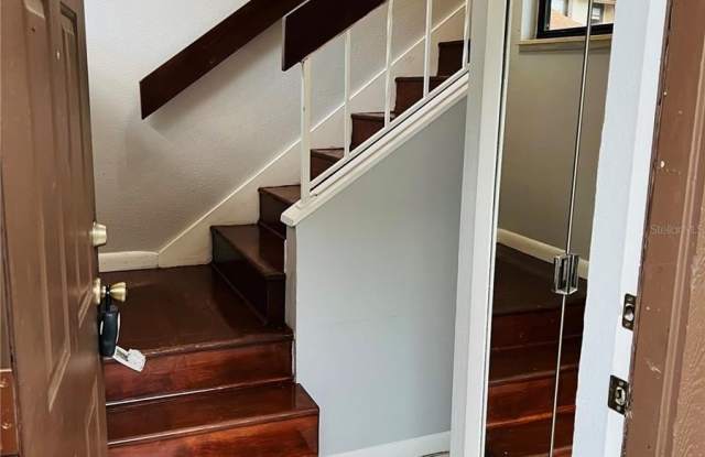 3030 S SEMORAN BOULEVARD photos photos