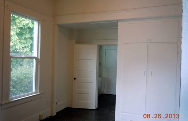 2 Bedroom, 1 Bathroom Cottage in the heart of Bellingham! photos photos