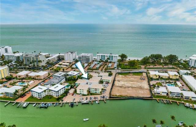 1950 Gulf Shore BLVD N - 1950 Gulf Shore Boulevard North, Naples, FL 34102