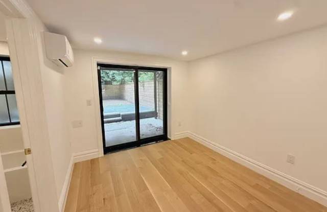 1119 Albany St Gallery 3