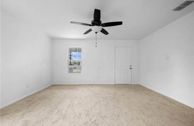 1105 Esperanza Street Gallery 3