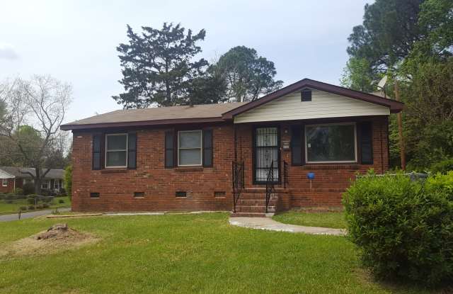3 Bedroom Brick Ranch in NW Charlotte photos photos