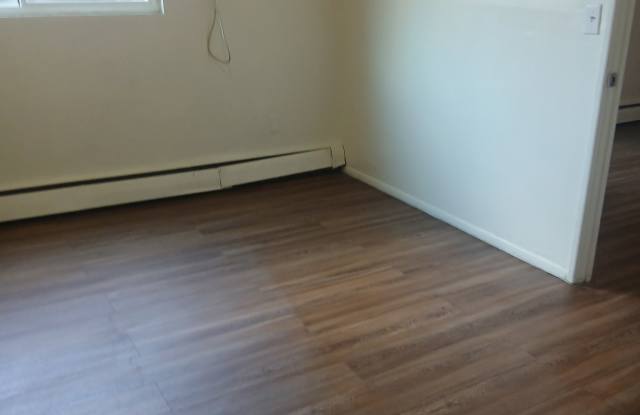 4848 Reading Rd Gallery 3